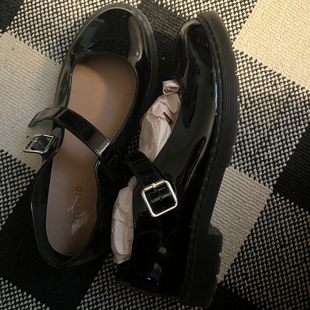 Torrid Mary Jean Vegan Patent Leather Black Size 11 WW